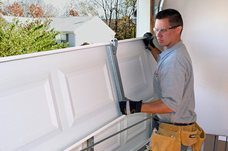 Garage Door Repair in Cranbourne East, VIC